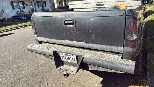 2004 GMC Sierra 2500 SLT H/D Crew Cab