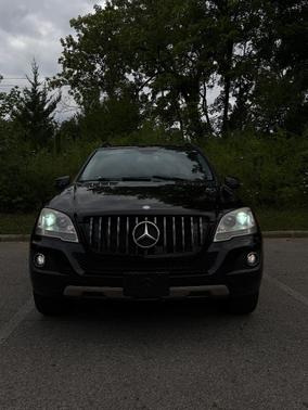 Black 2011 Mercedes-Benz M-Class ML 350