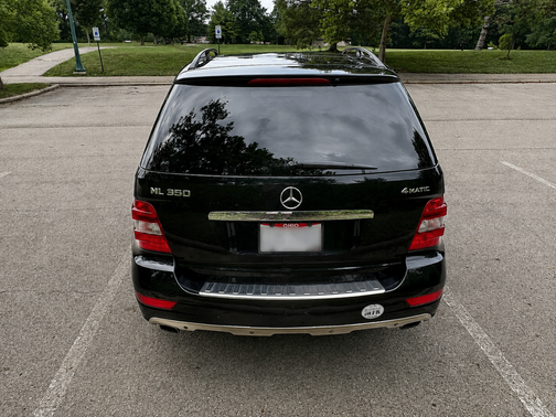 Black 2011 Mercedes-Benz M-Class ML 350