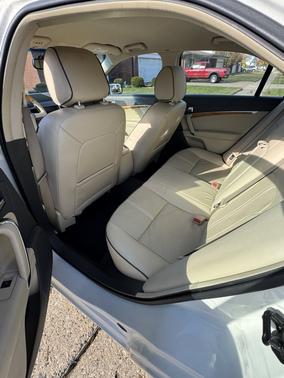 2012 Lincoln MKZ Base