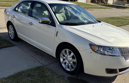 2012 Lincoln MKZ Base
