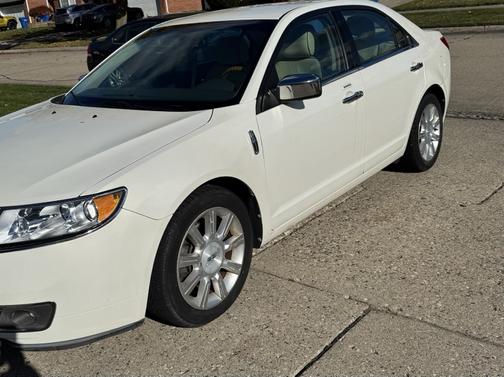 2012 Lincoln MKZ Base
