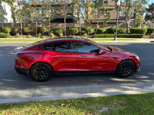 2020 Tesla Model S Performance