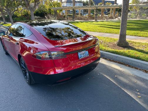 2020 Tesla Model S Performance