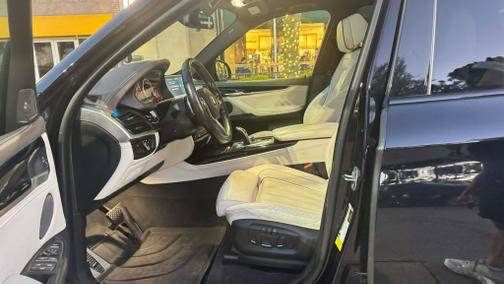 Black 2018 BMW X5 sDrive35i
