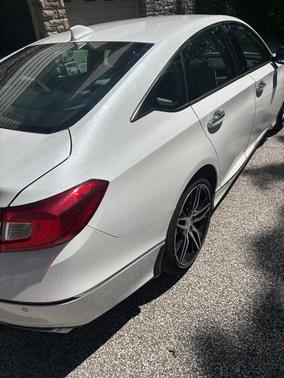 White 2021 Honda Accord Touring 2.0T