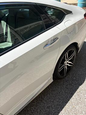 White 2021 Honda Accord Touring 2.0T