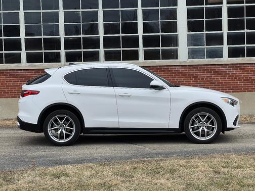 2019 Alfa Romeo Stelvio Ti Lusso