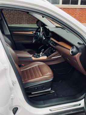 2019 Alfa Romeo Stelvio Ti Lusso