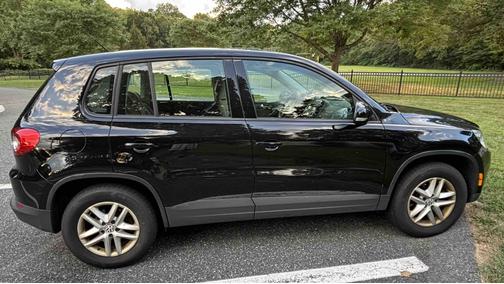 2011 Volkswagen Tiguan S