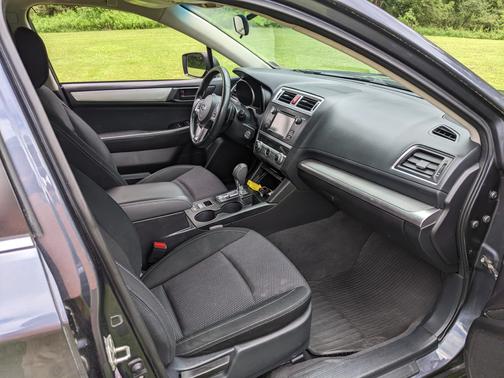 2017 Subaru Outback 2.5i