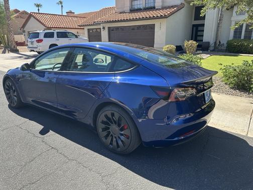 2023 Tesla Model 3 Performance