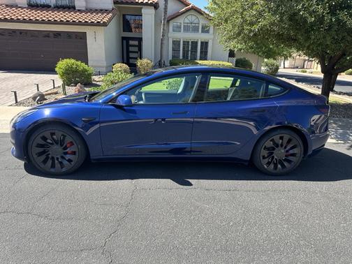 2023 Tesla Model 3 Performance