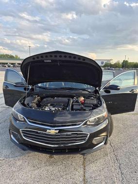 Black 2018 Chevrolet Malibu LT