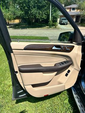 2017 Mercedes-Benz GLS 450 4MATIC