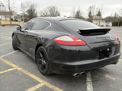 2011 Porsche Panamera Panamera 4S