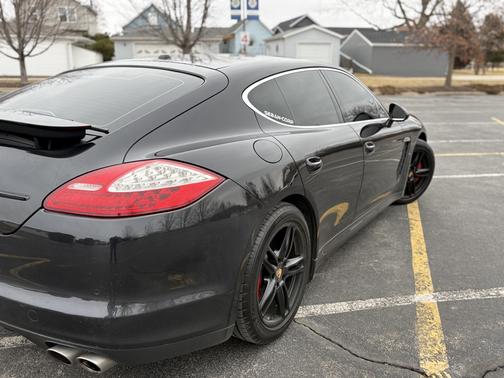 2011 Porsche Panamera Panamera 4S