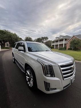 2016 Cadillac Escalade ESV Luxury