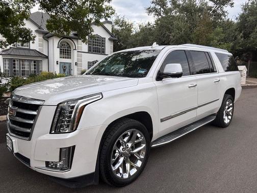 2016 Cadillac Escalade ESV Luxury