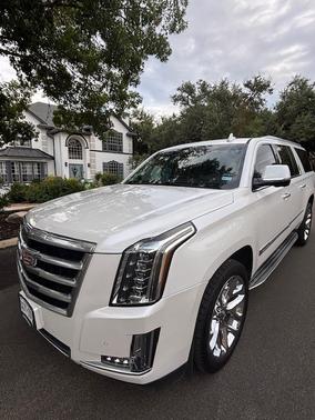 2016 Cadillac Escalade ESV Luxury