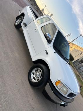 1997 Ford F-150 XL SuperCab Flareside