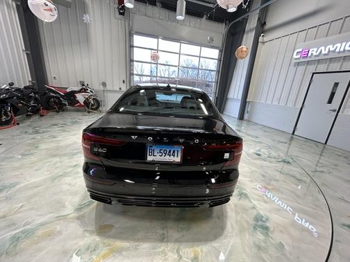 2021 Volvo S60 Recharge Plug-In Hybrid T8 Polestar