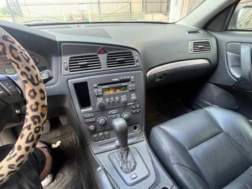 White 2002 Volvo S60 T5