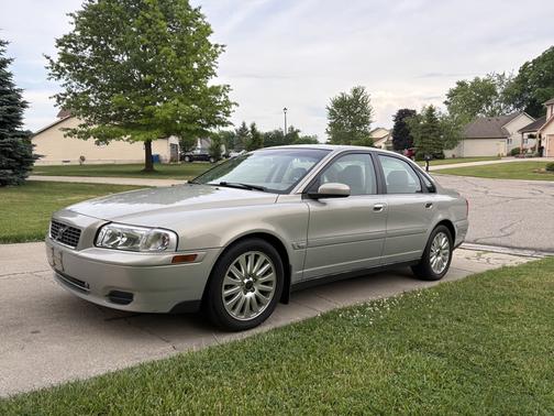 Silver 2004 Volvo S80 T6