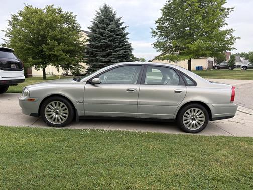 Silver 2004 Volvo S80 T6