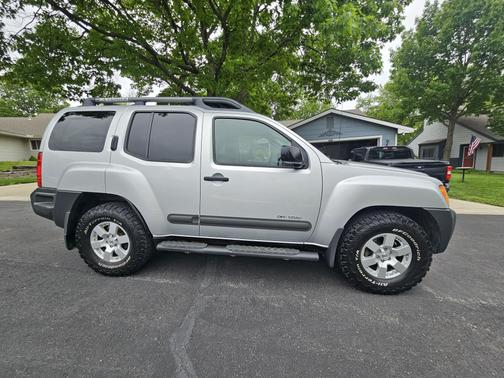 Gray 2008 Nissan Xterra Off-Road