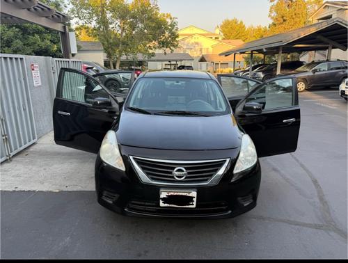 2013 Nissan Versa 1.6 SV