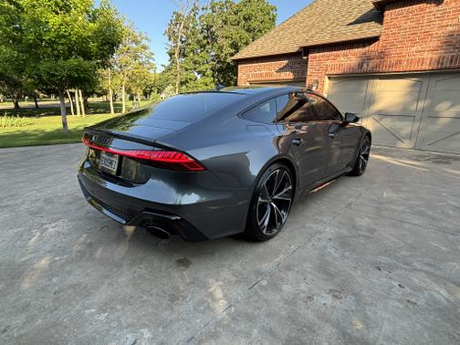 2023 Audi RS 7 4.0T