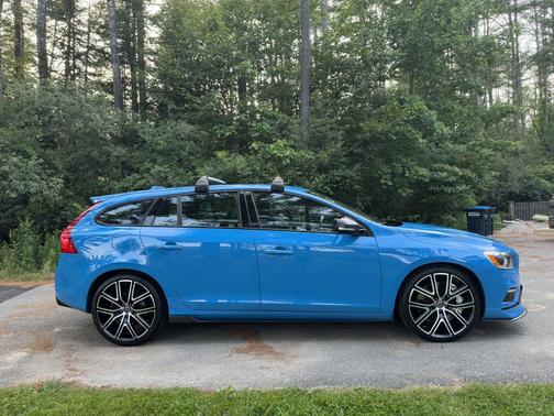 2018 Volvo V60 Polestar