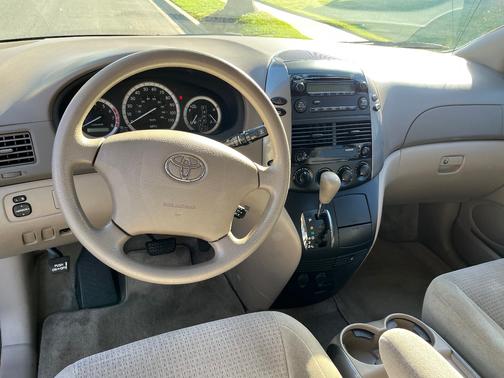 2006 Toyota Sienna CE