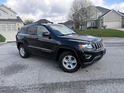Black 2015 Jeep Grand Cherokee Laredo