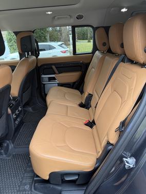 2023 Land Rover Defender First Edition