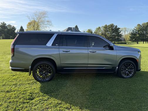 Gray 2022 Cadillac Escalade ESV Luxury