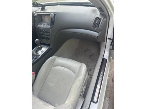 2011 INFINITI G25x Base