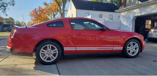 2010 Ford Mustang Premium