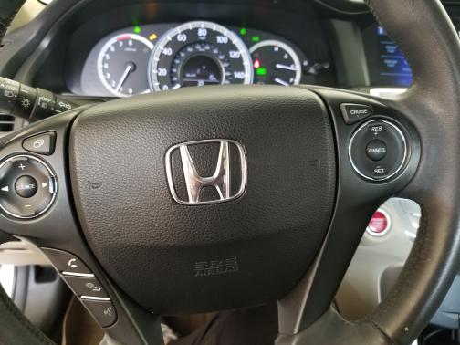 Photo 4 of 5 of 2013 Honda Accord EX-L