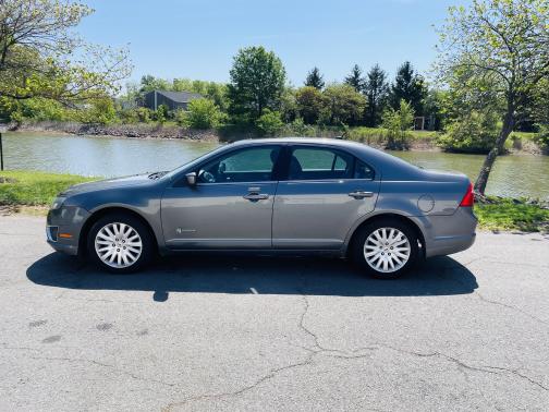 2011 Ford Fusion Hybrid Base