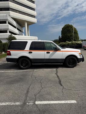 White 2013 Ford Expedition XL