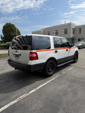 White 2013 Ford Expedition XL