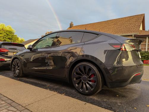 2024 Tesla Model Y Performance