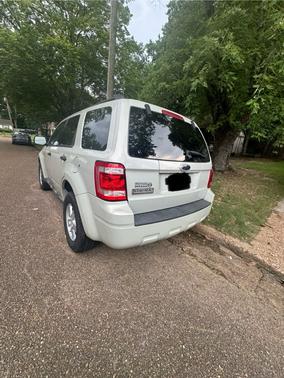 2009 Ford Escape XLS