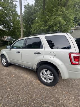2009 Ford Escape XLS