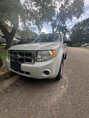 2009 Ford Escape XLS