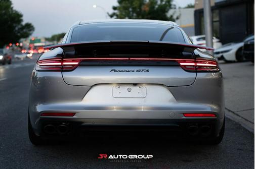2020 Porsche Panamera GTS