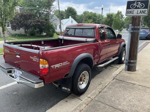 2004 Toyota Tacoma Xtracab