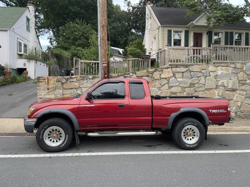 2004 Toyota Tacoma Xtracab